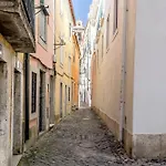 Alfama Tiny By Homing Lisbon