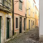 Alfama Tiny By Homing Apartment