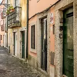 Alfama Tiny By Homing Apartment *